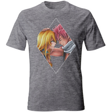 Carica l&#39;immagine nel visualizzatore di Gallery, T-Shirt Unisex Natsu &amp; Lucy - Fairy tail
